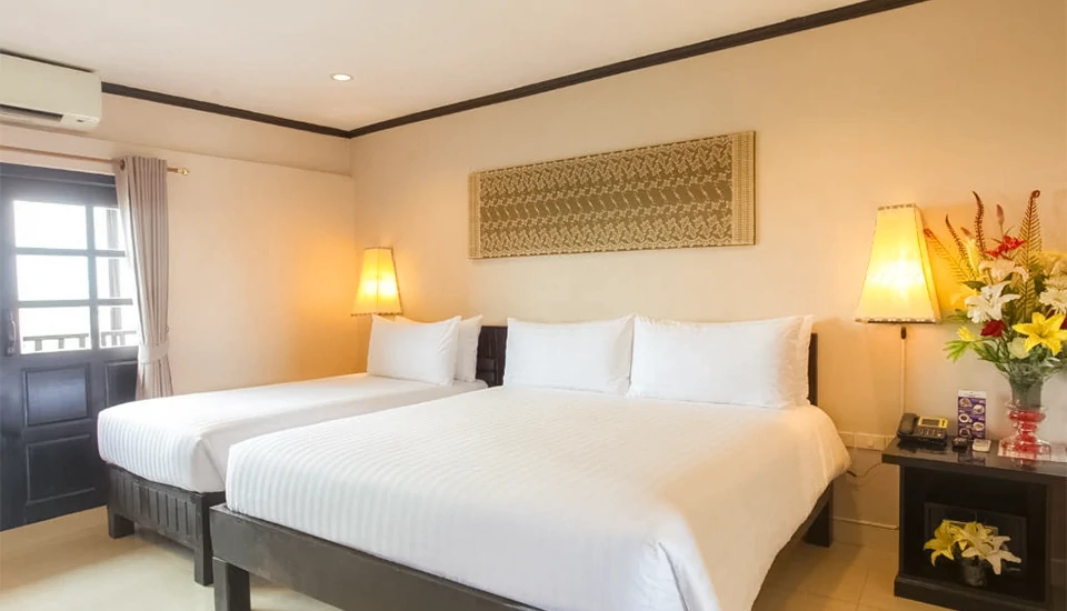 هتل گلدن تولیپ اسنشیال پاتایا